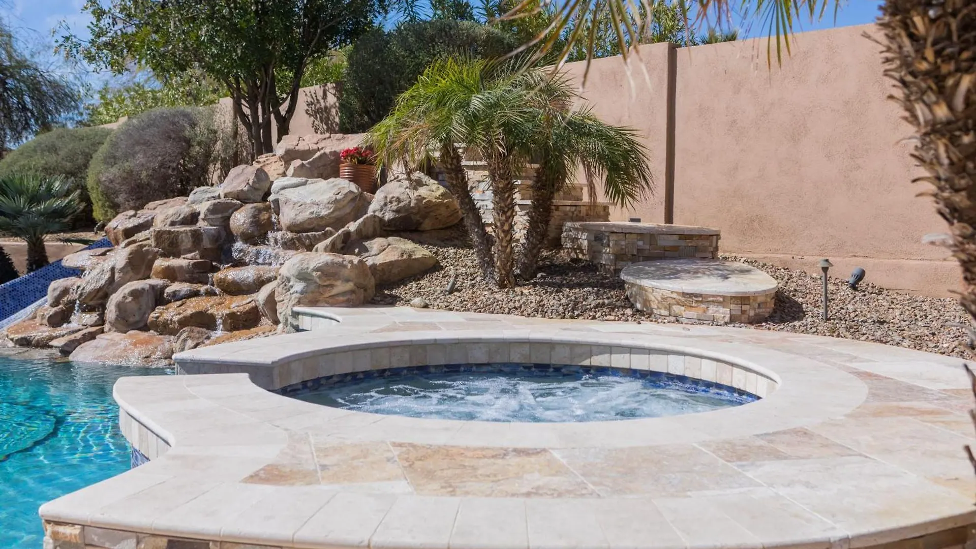 Desert Paradise Pool Spa Pickleball Putt Green 피닉스 0*,  미국